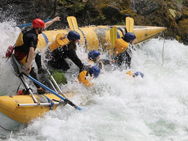 Raft-pic-almost-flip whitewater rafting bc canada